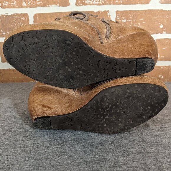 Miss Albright Brazilian Leather Wedge Heels - Picture 6 of 7